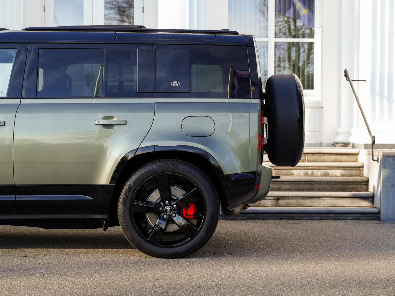 Land Rover DEFENDER 2.0 P300e 110 X-Dynamic SE | Panorama | 6P | 360 camera | 22 inch| Black pack |