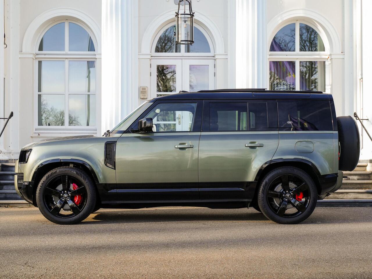 Land Rover DEFENDER 2.0 P300e 110 X-Dynamic SE | Panorama | 6P | 360 camera | 22 inch| Black pack |