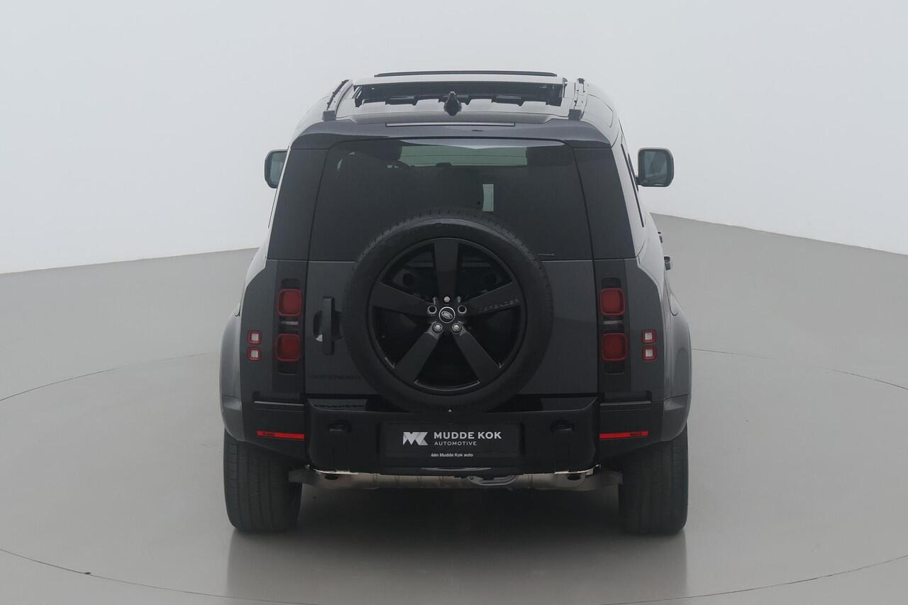Land Rover DEFENDER P300e 110 X-Dynamic HSE | Black Pack | ClearSight | Meridian Surround | 22 Inch | Trekhaak | ACC