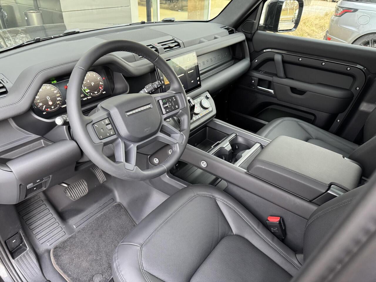 Land Rover DEFENDER P300e 110 X-Dynamic SE