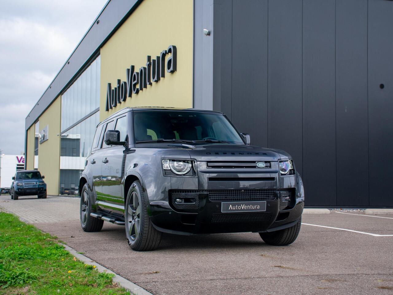 Land Rover DEFENDER 110 2.0 P300e 110 X-Dynamic HSE Trekhaak l Schuif-/kantel Panorama dak l Black Pack l Treeplanken l Spoiler l Wheelcover l 20 Inch l
