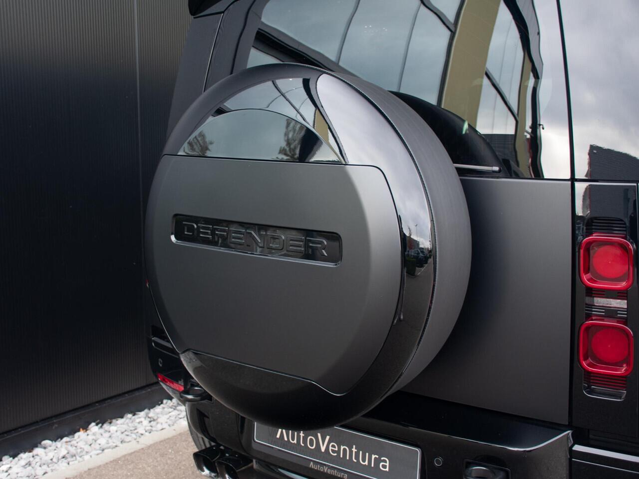 Land Rover DEFENDER 110 2.0 P300e 110 X-Dynamic HSE MY2026 | 24'' | PPF af-fabriek | Treelanken | Black Pack | Spoiler |