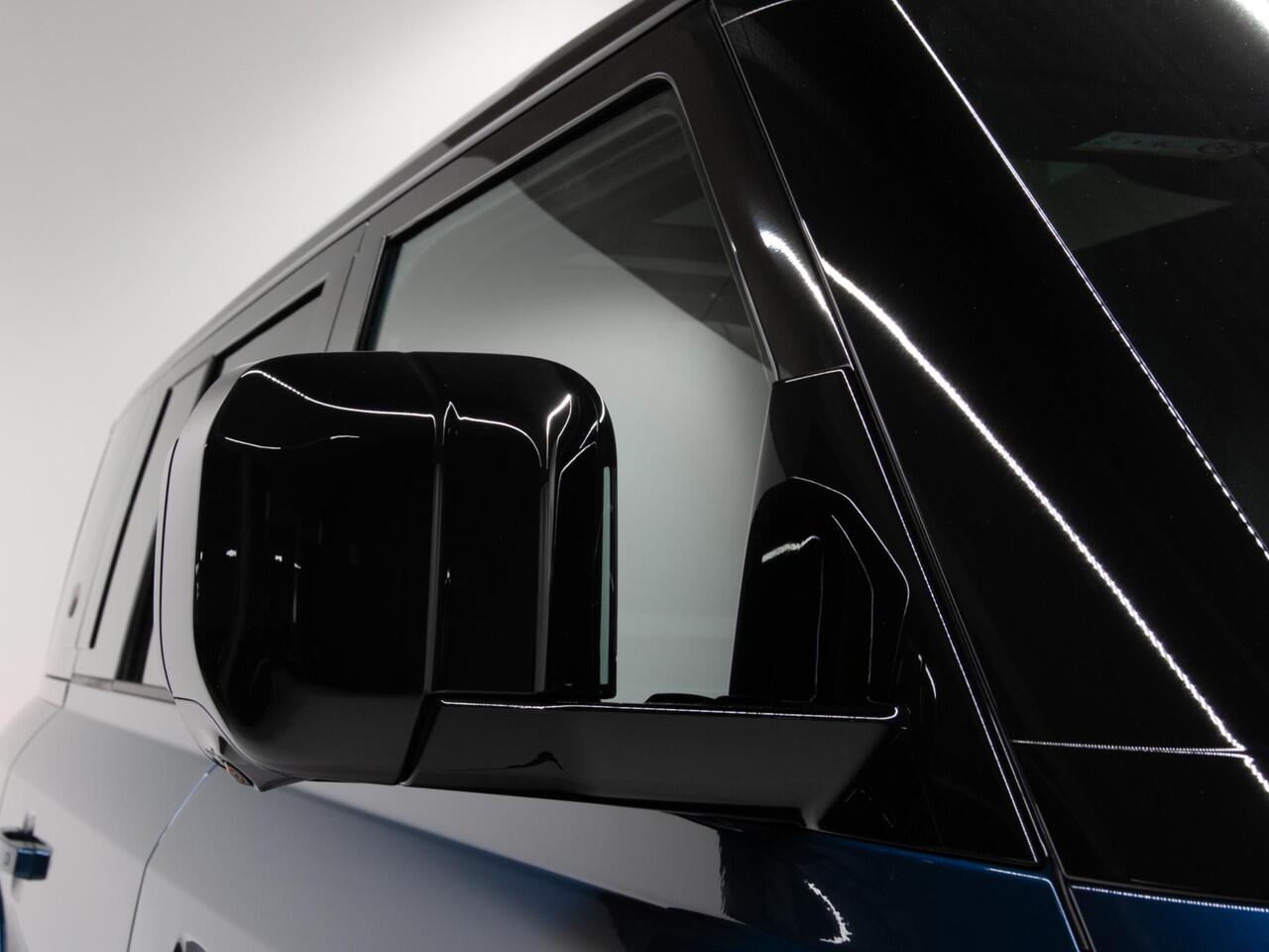 Land Rover DEFENDER 110 4.4 P635 110 Octa