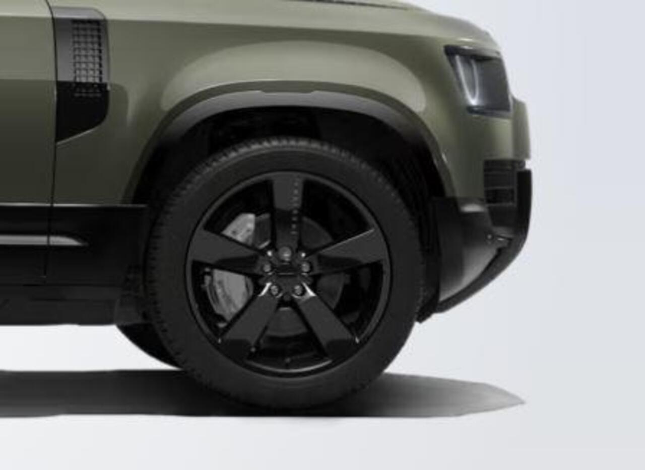 Land Rover DEFENDER 110 2.0 P300e 110 X-Dynamic HSE