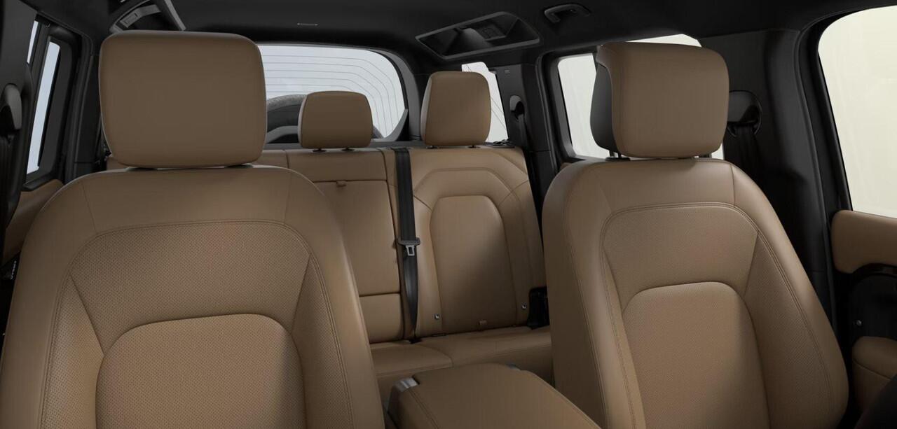 Land Rover DEFENDER 110 2.0 P300e 110 X-Dynamic HSE