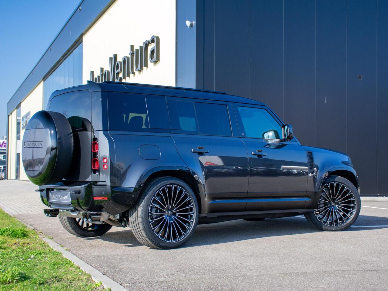 Land Rover DEFENDER 110 2.0 P300e 110 X-Dynamic HSE Trekhaak l Schuif-/kantel Panorama dak l Black Pack l Torque vectoring l Wheelcover l 23 Inch l