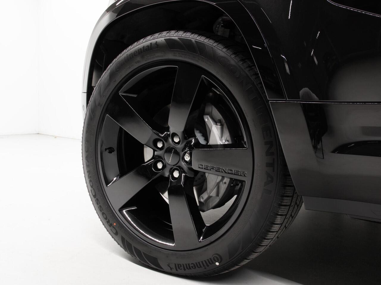 Land Rover DEFENDER 2.0 P300e 110 Dynamic SE Edition