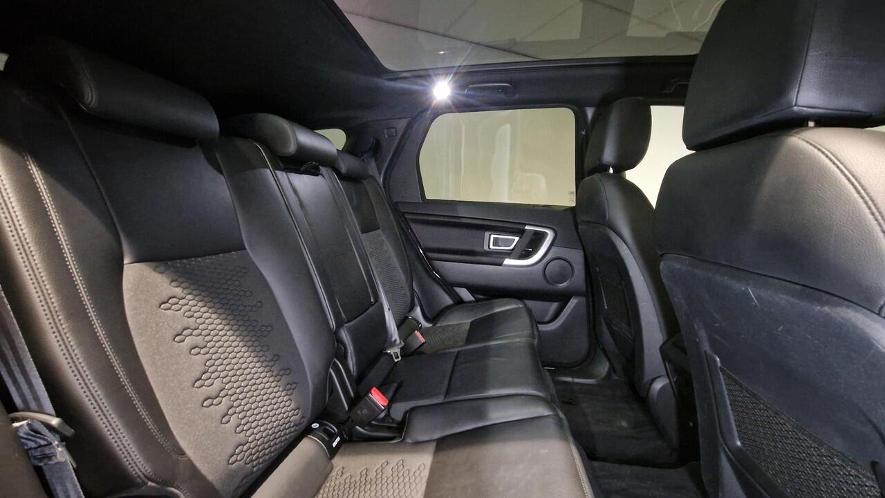 Land Rover DISCOVERY SPORT 2.0 Si4 Anniversary | Panoramadak | Trekhaak | 19 inch