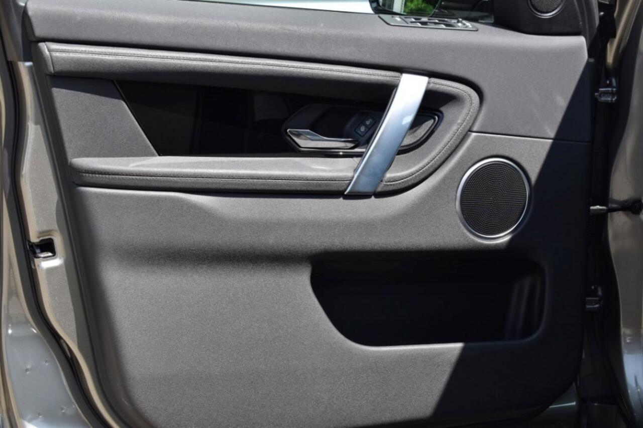 Land Rover DISCOVERY SPORT P300E 1.5 S / LEDER / P.CAM./ APPLE CARPLAY / LED KOPL.