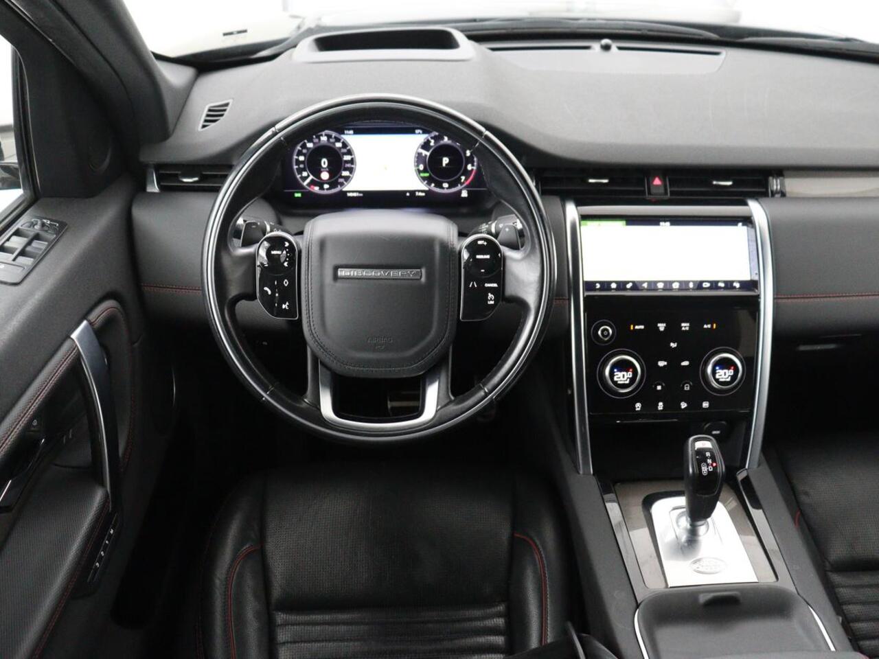 Land Rover DISCOVERY SPORT P300e 1.5 R-Dynamic SE | SOH 86% | Panoramadak | Head-Up | Leder | Trekhaak | Matrix LED | Stoelverwarming | Keyless | Park Assist | Carplay | Navigatie | Memory | PHEV | Plug In