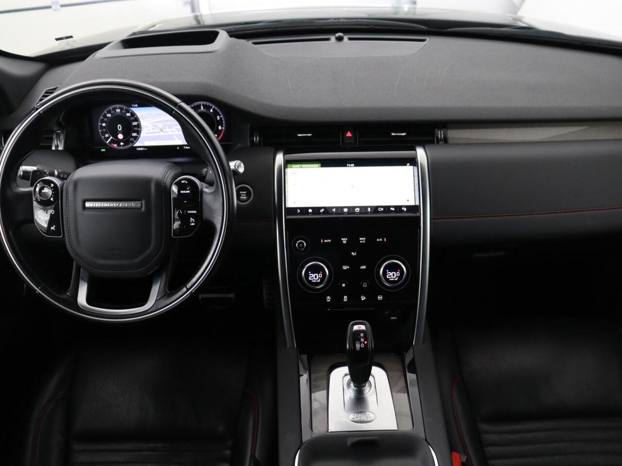 Land Rover DISCOVERY SPORT P300e 1.5 R-Dynamic SE | SOH 86% | Panoramadak | Head-Up | Leder | Trekhaak | Matrix LED | Stoelverwarming | Keyless | Park Assist | Carplay | Navigatie | Memory | PHEV | Plug In