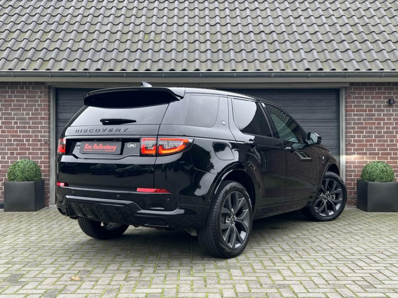 Land Rover DISCOVERY SPORT P300E R Dynamic SE AWD Black Pano 360