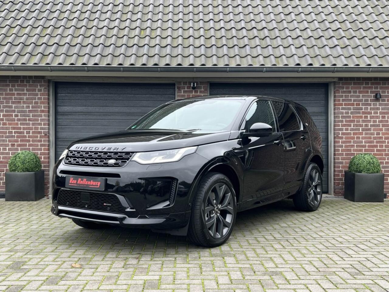 Land Rover DISCOVERY SPORT P300E R Dynamic SE AWD Black Pano 360