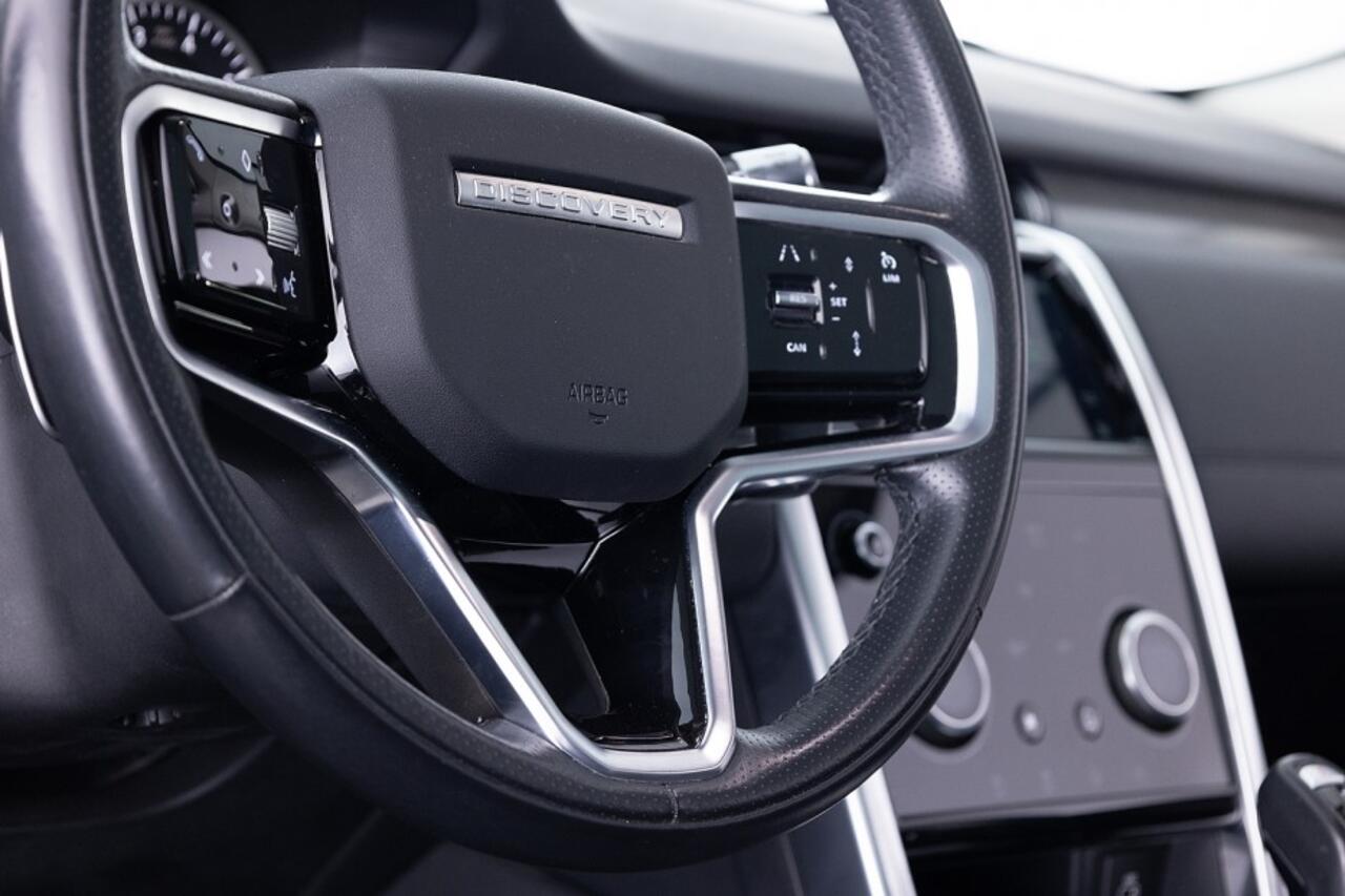 Land Rover DISCOVERY SPORT P300e 1.5 R-Dynamic SE PHEV Automaat | PANORAMA | Camera ? 1e Eigenaar