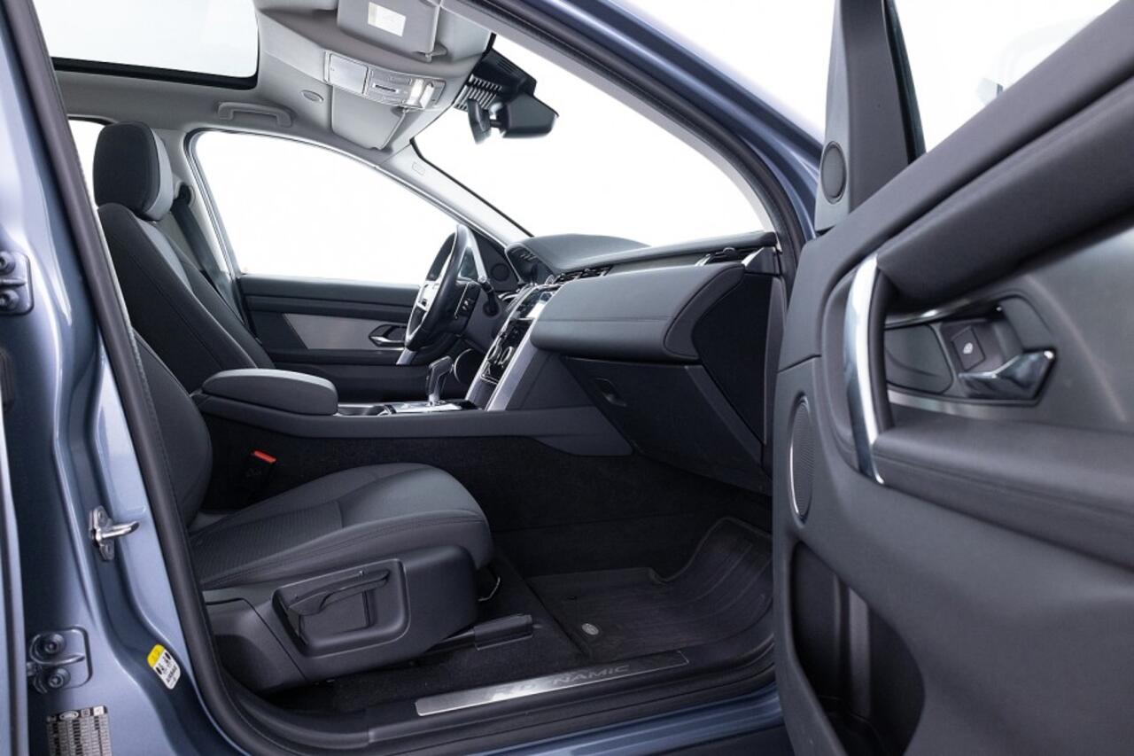 Land Rover DISCOVERY SPORT P300e 1.5 R-Dynamic SE PHEV Automaat | PANORAMA | Camera ? 1e Eigenaar