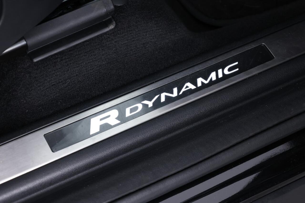 Land Rover DISCOVERY SPORT P300e R-Dynamic SE Automaat | PANORAMADAK | Full LED | LEDER | EL. Stoel | PHEV