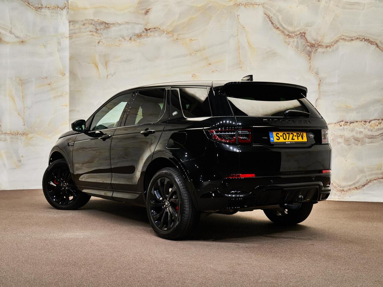 Land Rover DISCOVERY SPORT P300e R-Dynamic SE, NL-auto, pano, tr.haak, 20'', LED-kopl., keyless, Meridian, leder, ACC, privacy, NP75k