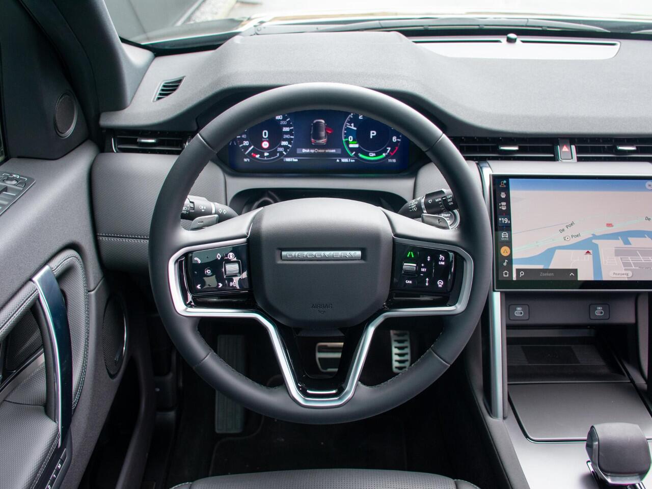 Land Rover DISCOVERY SPORT 1.5 P270e PHEV Dynamic SE | Trekhaak | Pano dak | Keyless | Adapt. cruise | Stoelverwarming | Memory seats | Camera | Meridian |