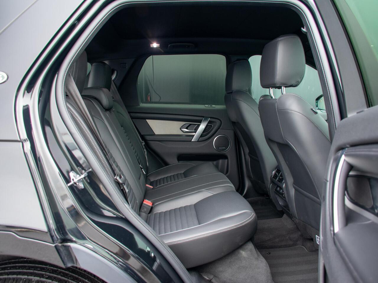 Land Rover DISCOVERY SPORT 1.5 P270e PHEV Dynamic SE | Trekhaak | Pano dak | Keyless | Adapt. cruise | Stoelverwarming | Memory seats | Camera | Meridian |