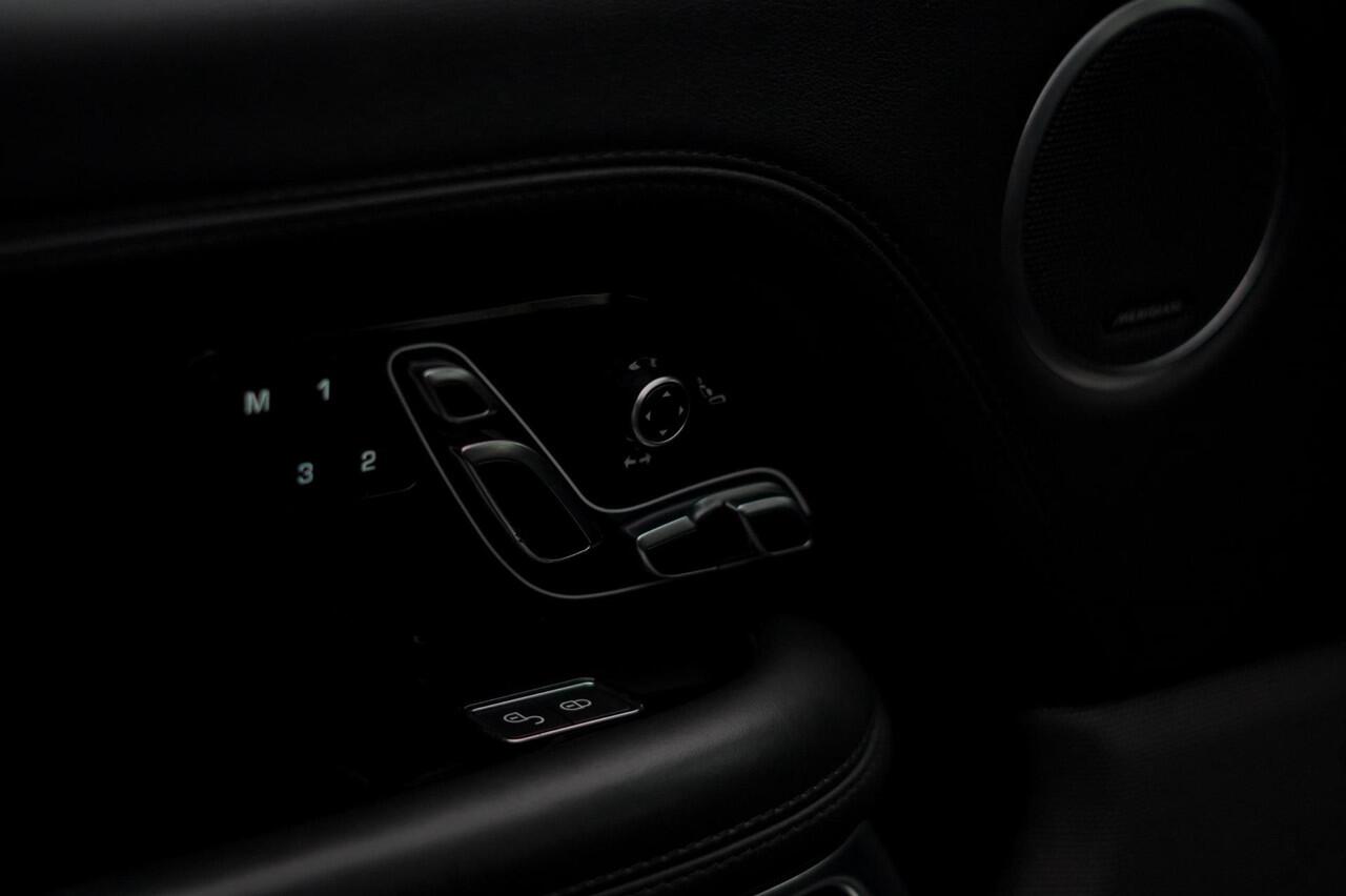 Land Rover RANGE ROVER P400e / Pano / Stoelklima / Carpathian Grey / Carplay