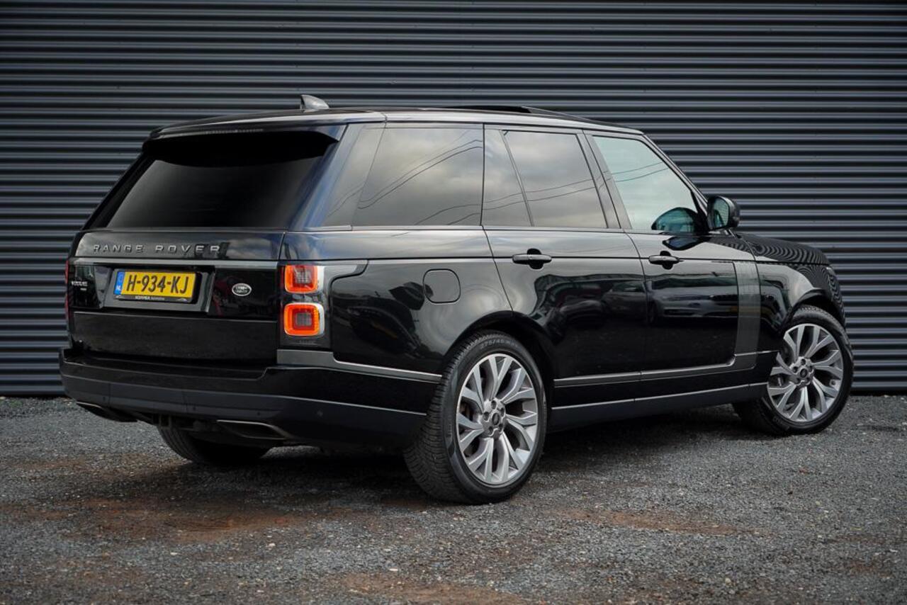 Land Rover RANGE ROVER P400e Vogue / Pano / Trekhaak / Meridian / Stoelventilatie