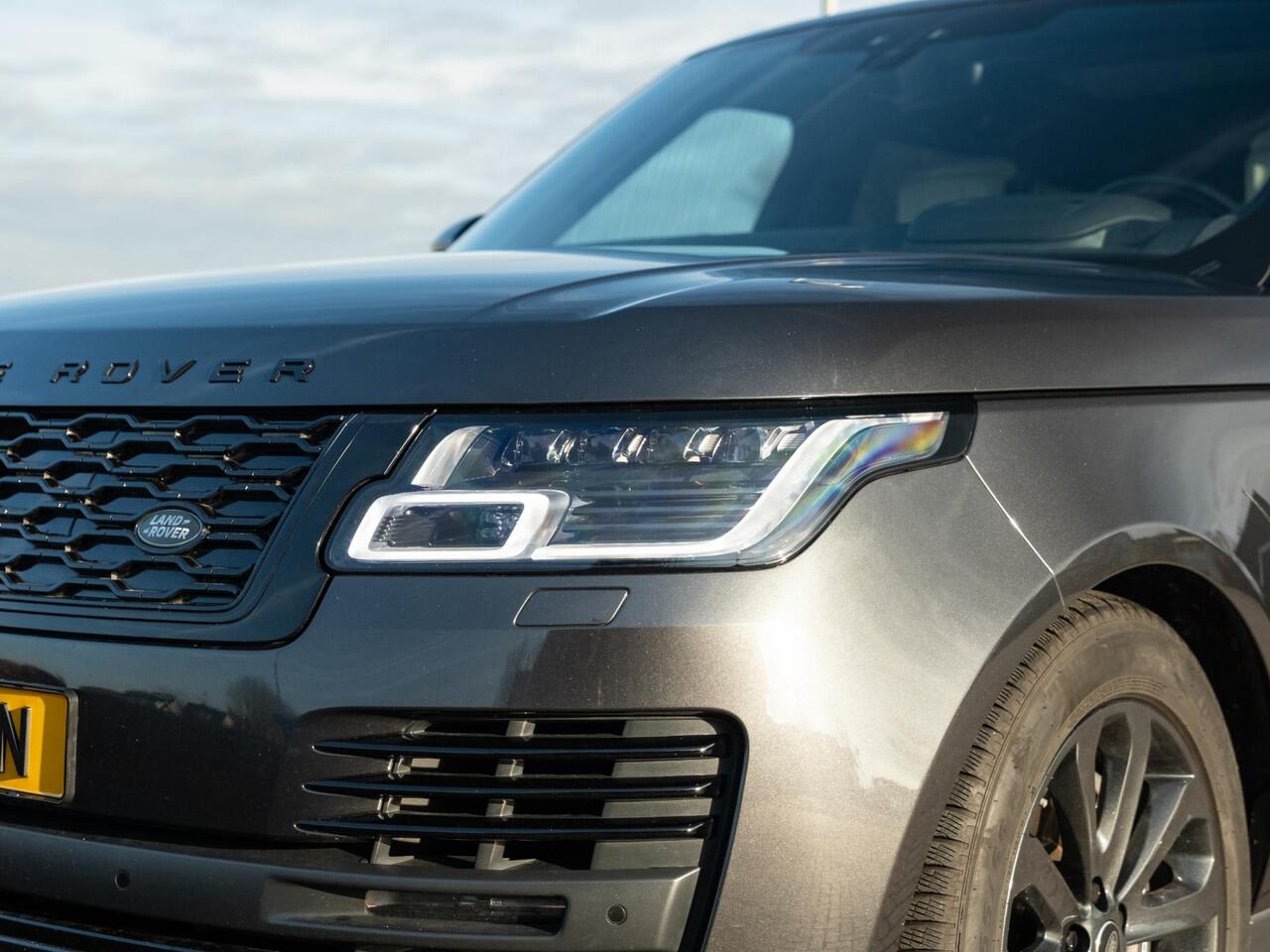 Land Rover RANGE ROVER 2.0 P400e Vogue | Merdian Sound | HUD | Volleder | Matrix Led | Verw stuur | Connect Pro | SoftClose | Alc hemel | 360 Cam | Dual view | CarPlay | Keyless | Etc.. Org NL