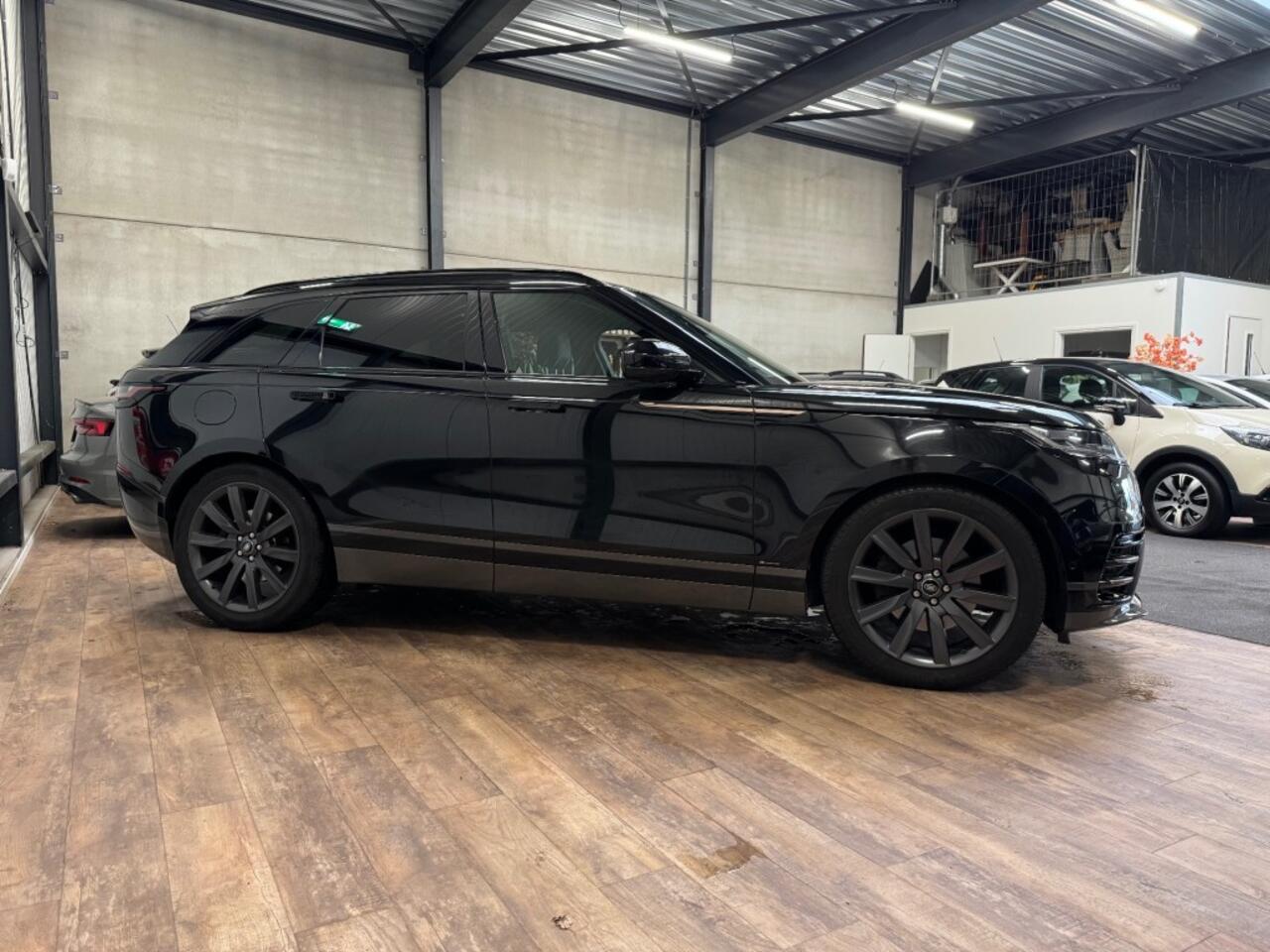 Land Rover RANGE ROVER 2.0 P300 Turbo AWD R-Dynamic HSE / PANORAMA / LEDER / CAMERA /