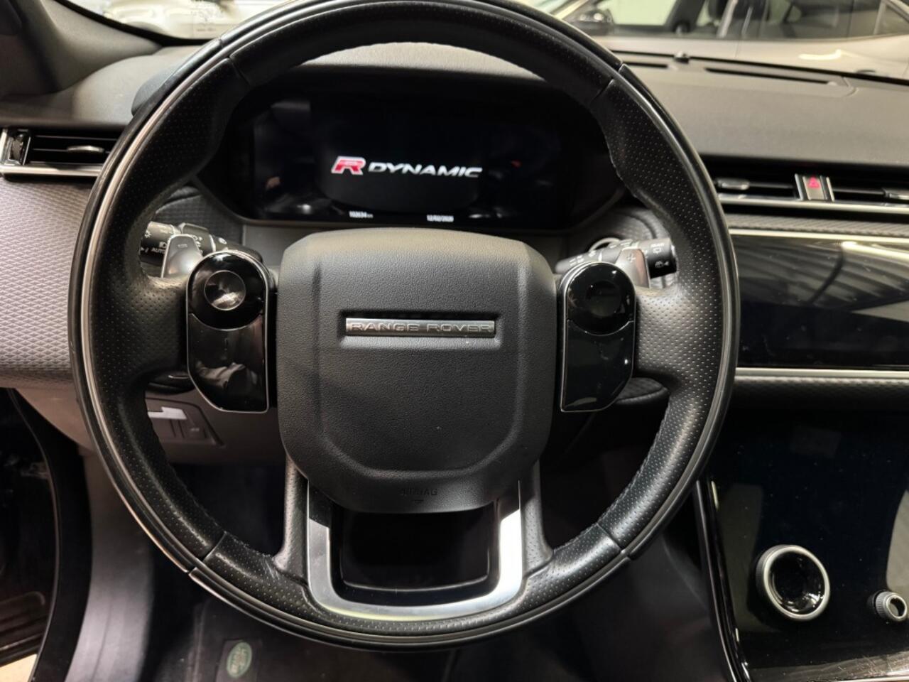 Land Rover RANGE ROVER 2.0 P300 Turbo AWD R-Dynamic HSE / PANORAMA / LEDER / CAMERA /