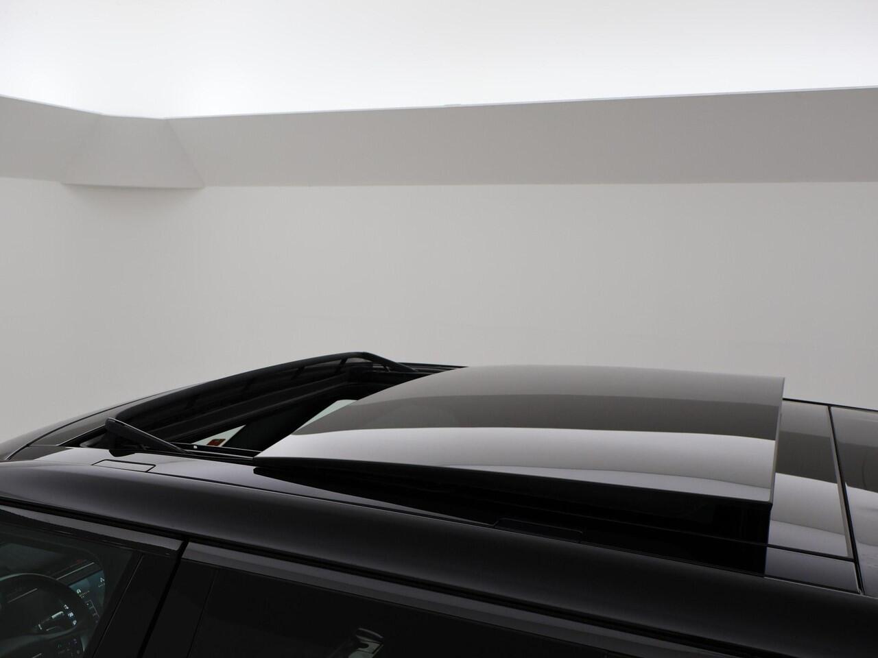 Land Rover RANGE ROVER 3.0 D300 HSE MHEV *BTW* SHADOW PACK + MASSAGE | HEAD-UP | SFEERVERL. | KOELBOX | TREKHAAK