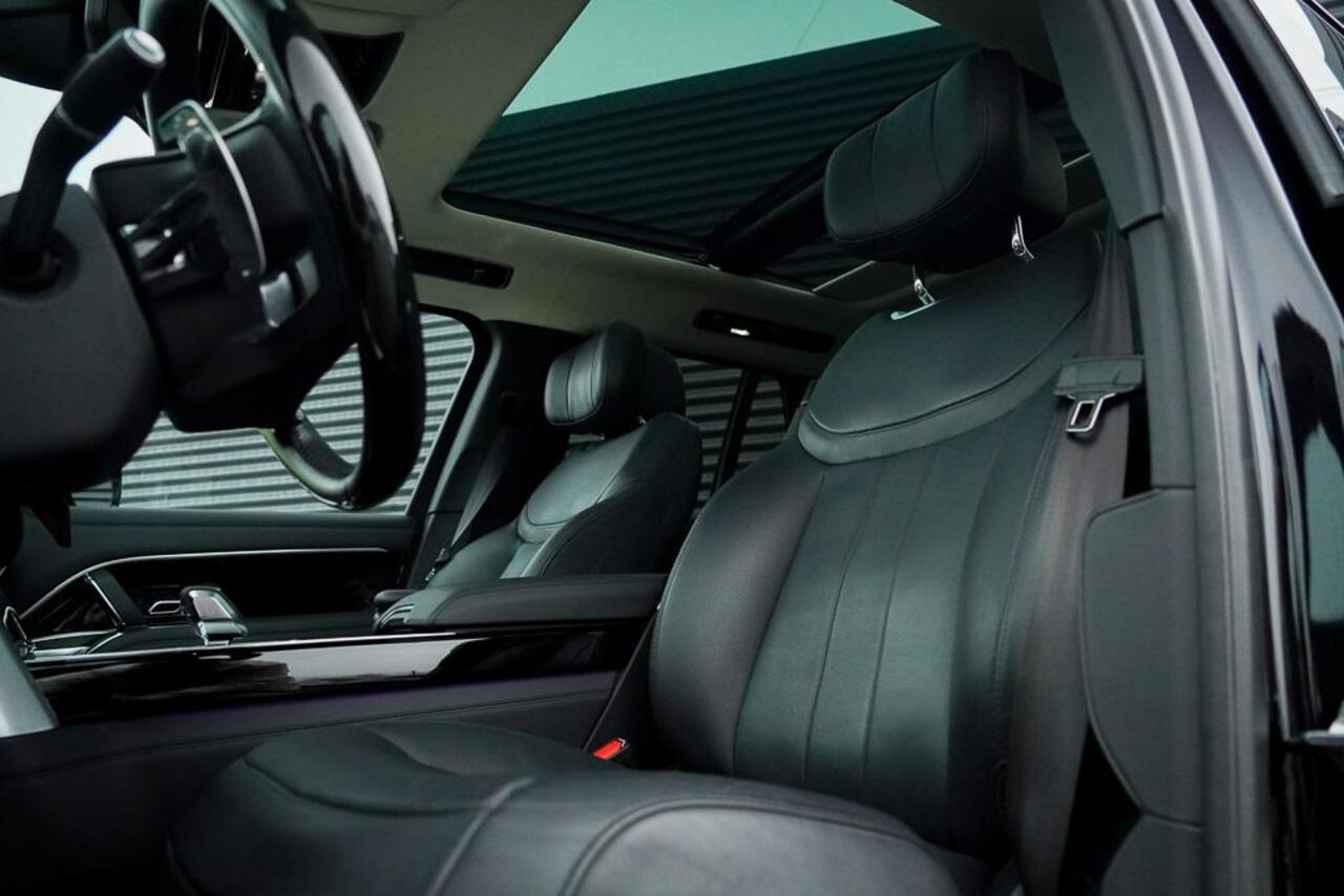 Land Rover RANGE ROVER 3.0 P550e Autobiography PHEV / Massage / Towing Pack