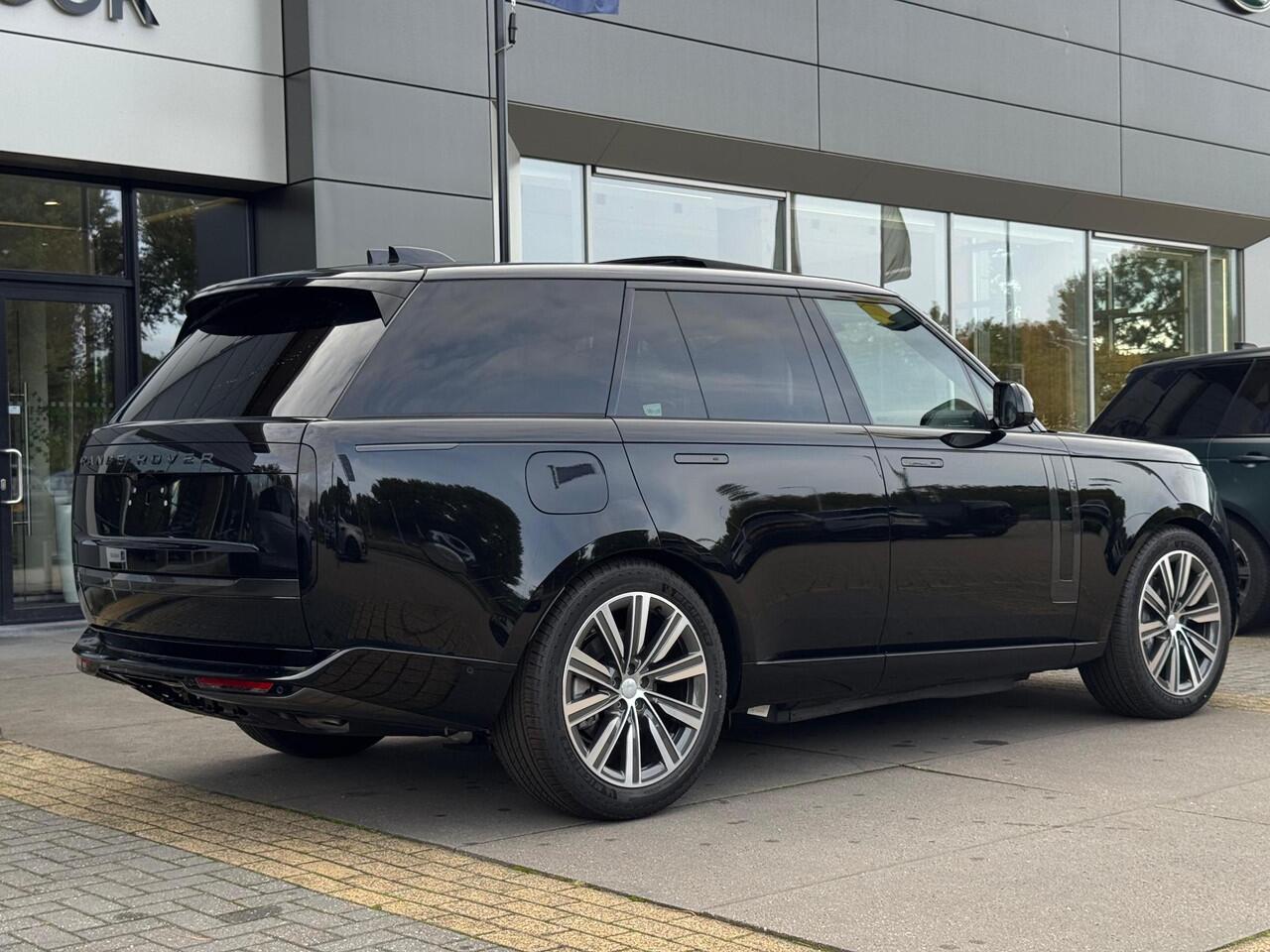 Land Rover RANGE ROVER P460e SE PHEV | 4 Wheel Steering | Soft Close | 22''