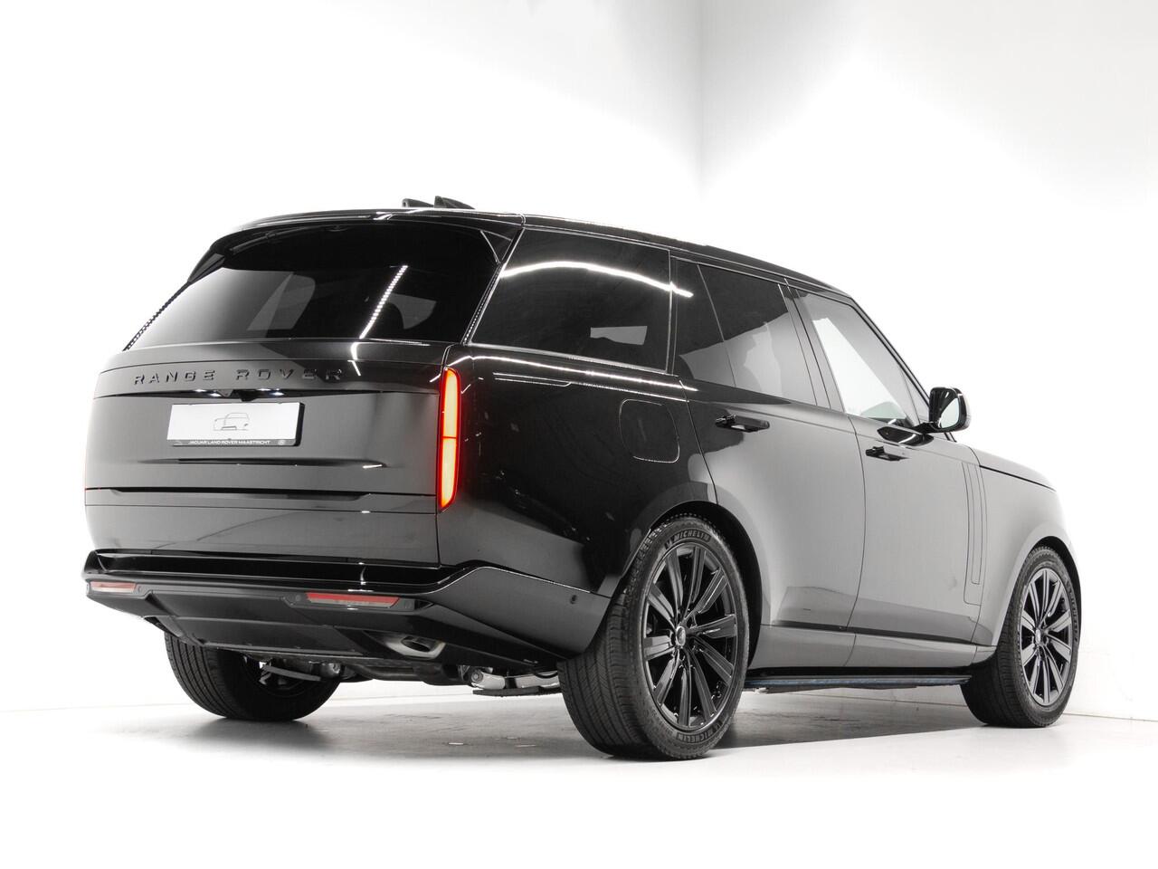 Land Rover RANGE ROVER Range Rover P460e HSE Black Edition - Black Wheels - Black Pack