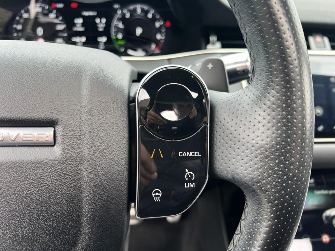 Land Rover RANGE ROVER EVOQUE P300E R Dynamic HSE AWD Black Pano 360 Keyless