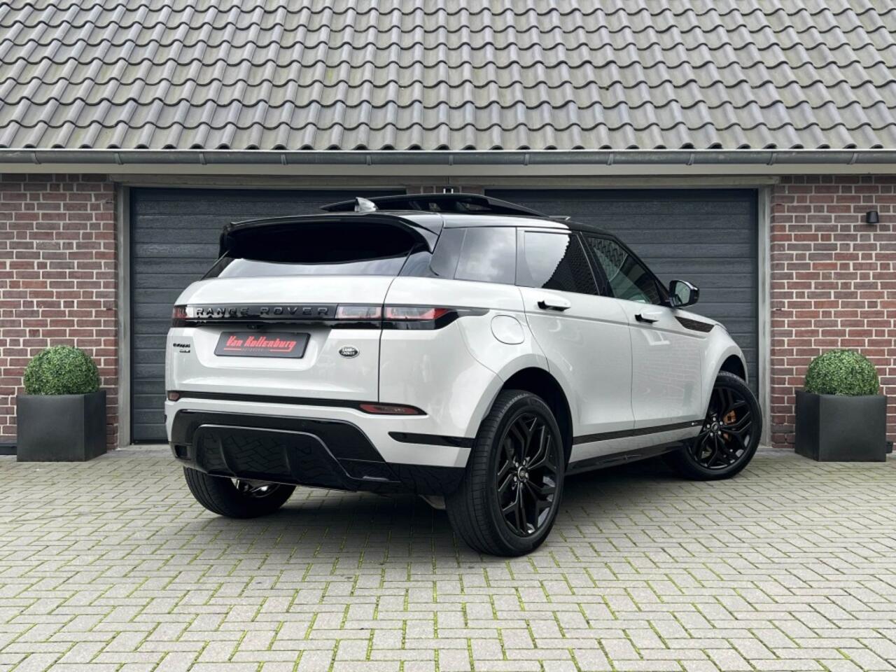 Land Rover RANGE ROVER EVOQUE P300E R Dynamic HSE AWD Black Pano 360 Keyless