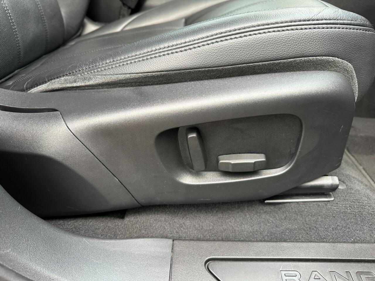 Land Rover RANGE ROVER EVOQUE 2.0 P200S AWD Camera Leder