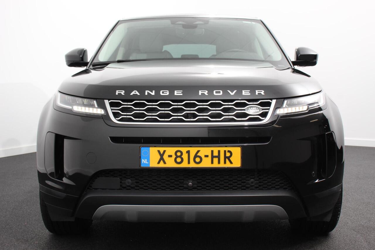 Land Rover RANGE ROVER EVOQUE 1.5 P300e AWD PHEV SE Signature Panoramadak Afneembare trekhaak Navigatie Parkeersensoren 360 Camera Cruise Control Elektrische verstelbare stoelen