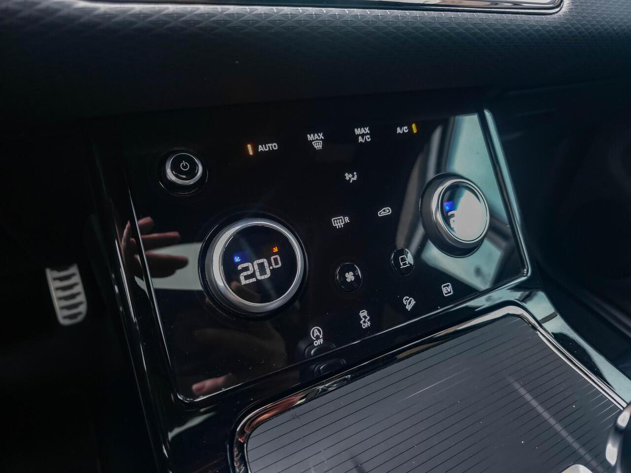 Land Rover RANGE ROVER EVOQUE 1.5 P300e AWD R-Dynamic S | Pano | 20"| Topv | Elektr. vertstelb. stoelen | Leer