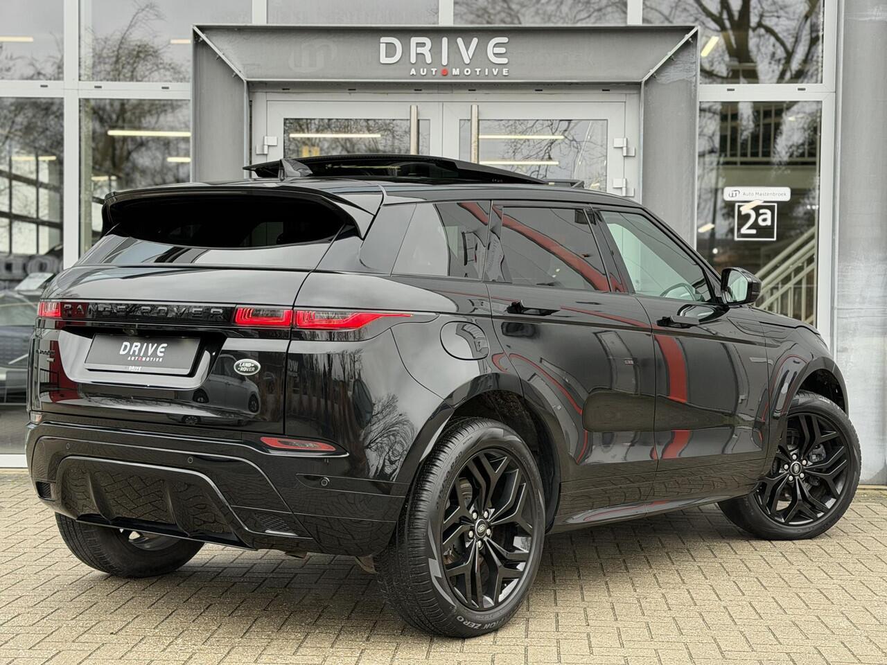 Land Rover RANGE ROVER EVOQUE 1.5 P300e AWD R-Dynamic SE Black Style|Schuif/kantel dak|Meridian|Sfeer|Winterpakket