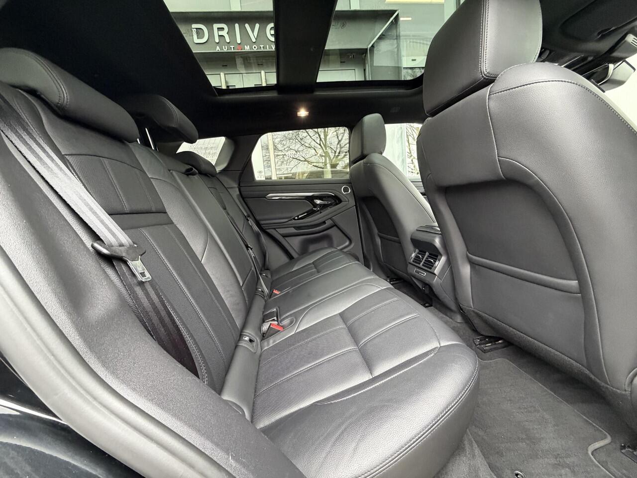 Land Rover RANGE ROVER EVOQUE 1.5 P300e AWD R-Dynamic SE Black Style|Schuif/kantel dak|Meridian|Sfeer|Winterpakket