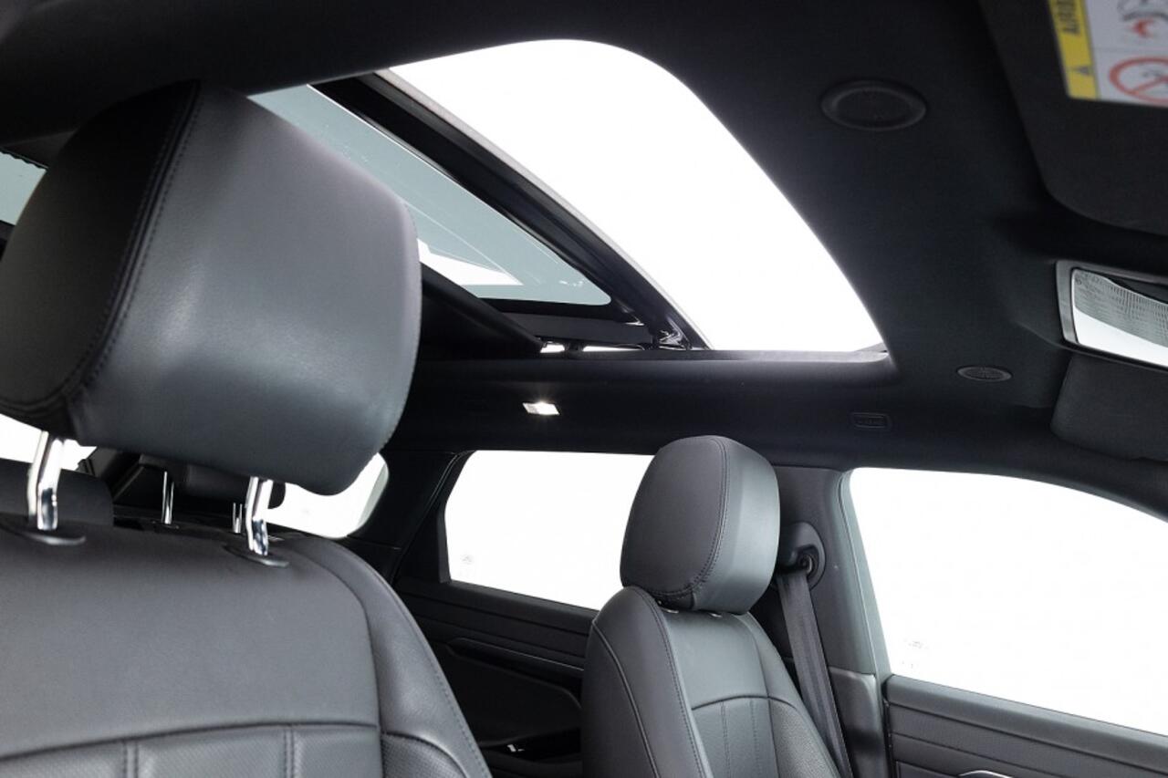 Land Rover RANGE ROVER EVOQUE P300e AWD R-Dynamic S | SCHUIFDAK | CARPLAY | Full LED | LEDER | EL. Stoel | PHEV