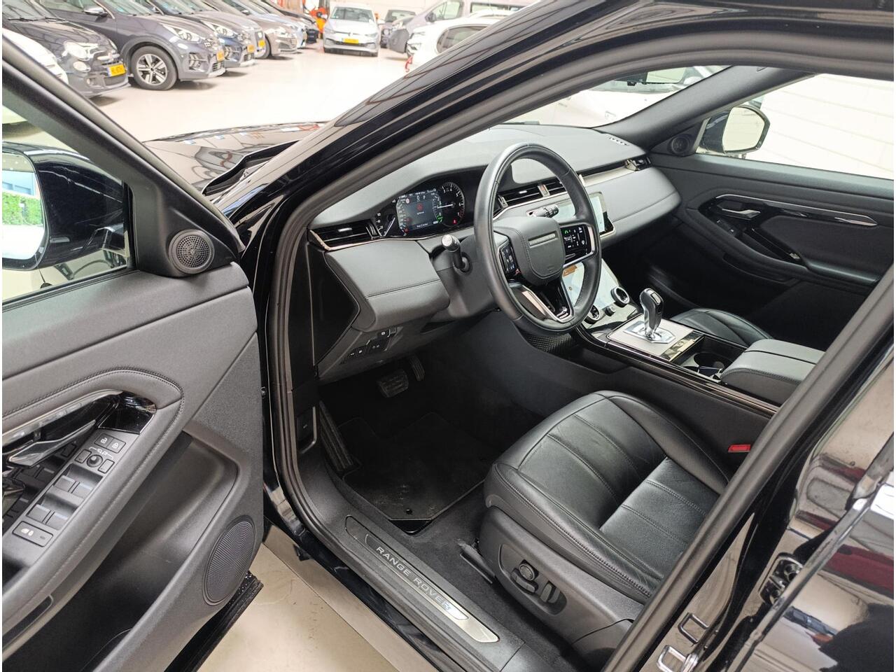 Land Rover RANGE ROVER EVOQUE 1.5 P300e AWD R-Dynamic SE Pano Schuif/Kanteldak | 20 inch velgen | Black Pack | Cold Climate Pack