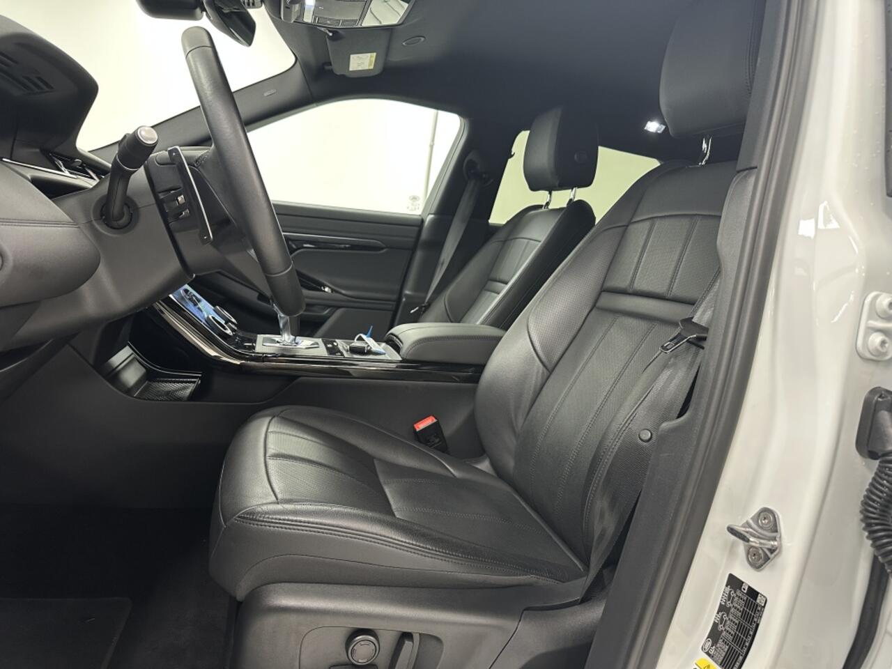 Land Rover RANGE ROVER EVOQUE 1.5 P300e AWD R-Dynamic SE | Black Line | Meridian | 20'' |