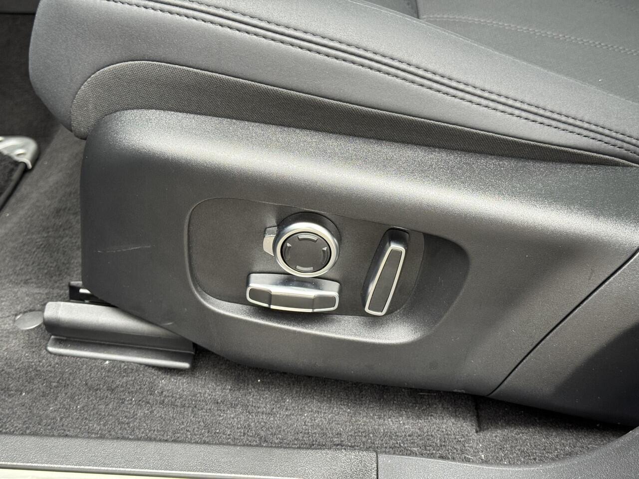 Land Rover RANGE ROVER EVOQUE P300e Autobiography AWD