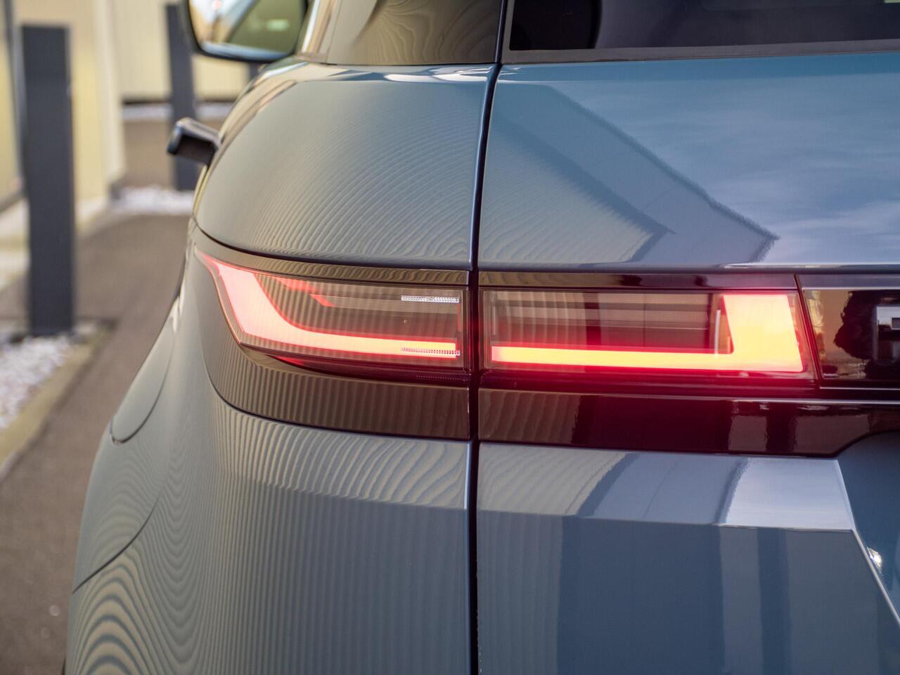 Land Rover RANGE ROVER EVOQUE 1.5 P300e PHEV AWD Dynamic HSE Facelift l Black Pack l Pano dak l Adapt. Cruise l 20" l Carplay