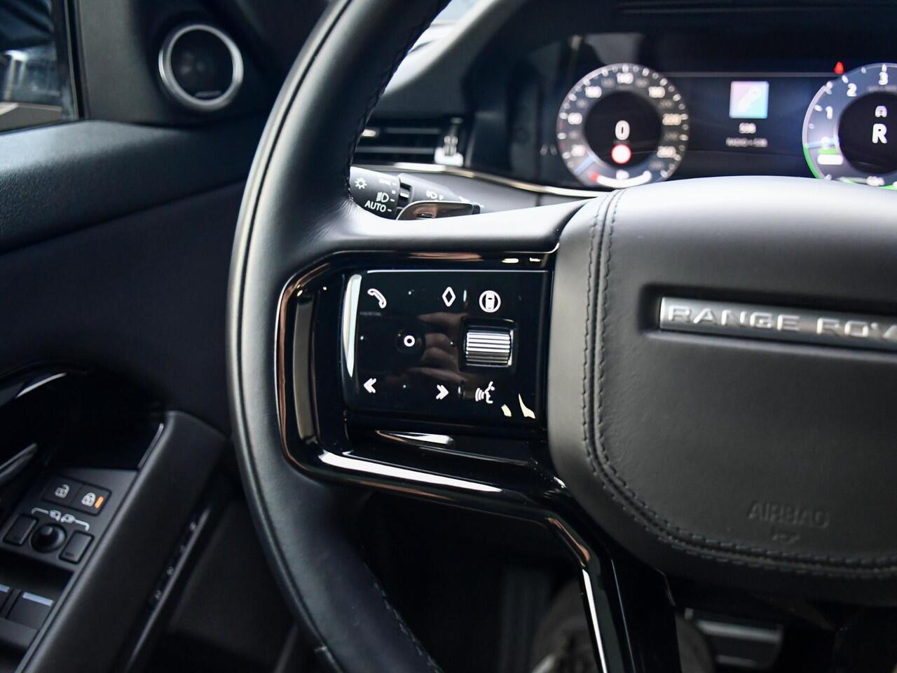 Land Rover RANGE ROVER EVOQUE 1.5 P300e PHEV AWD Dynamic HSE Facelift l Black Pack l Pano dak l Adapt. Cruise l 20" l Carplay