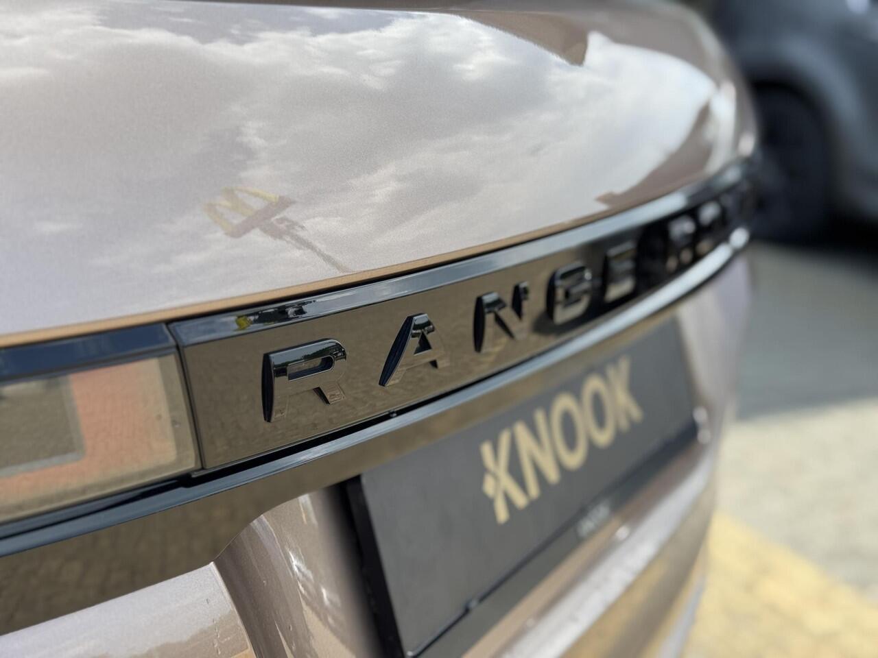 Land Rover RANGE ROVER EVOQUE P270e PHEV AWD SE Dynamic Edition