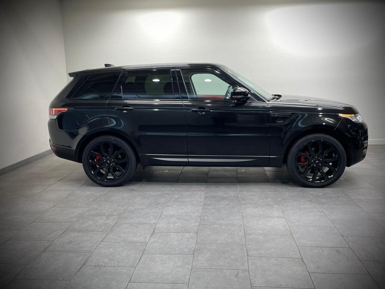 Land Rover RANGE ROVER SPORT 3.0 V6 S/C HSE Black line, 22 inch, SVR pack, Panorama, DVD