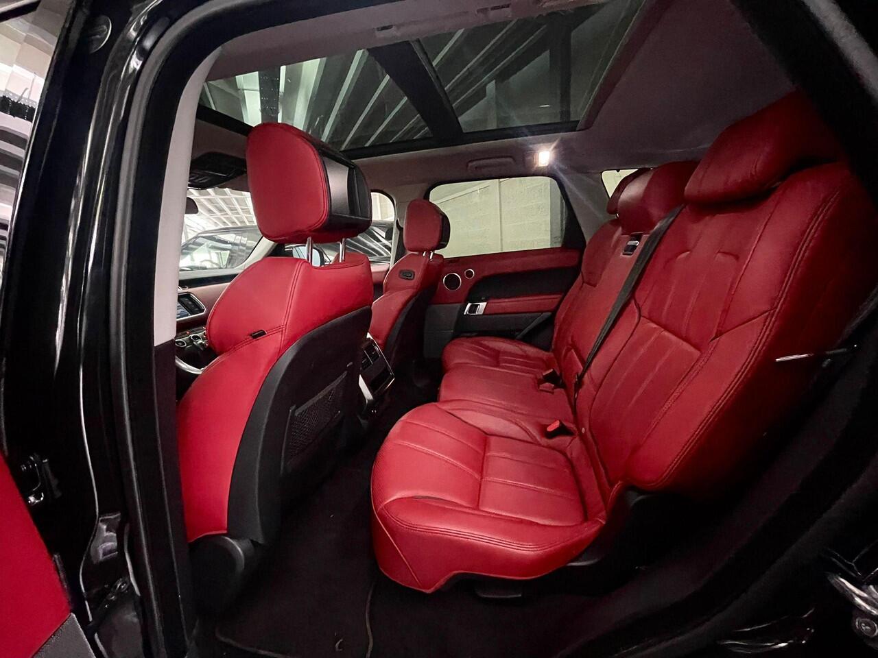 Land Rover RANGE ROVER SPORT 3.0 V6 S/C HSE Black line, 22 inch, SVR pack, Panorama, DVD