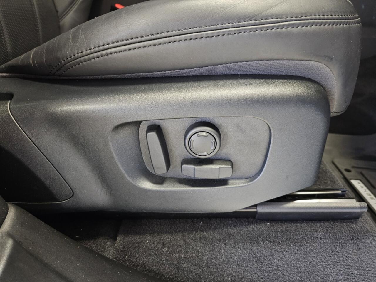 Land Rover RANGE ROVER SPORT 2.0 P400e HSE Autobiography Géén Afleverkosten