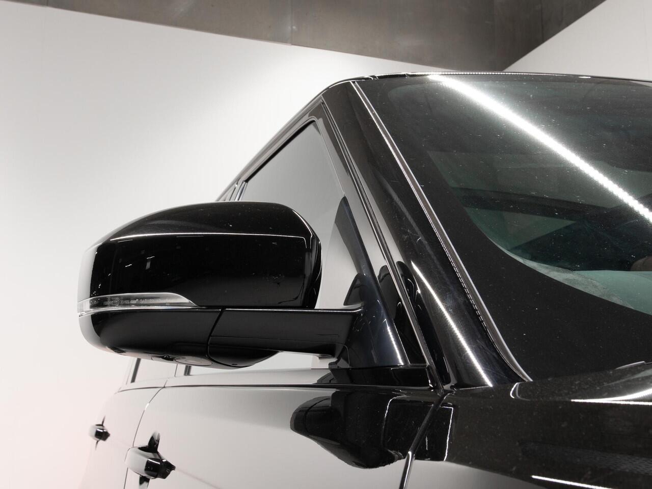 Land Rover RANGE ROVER SPORT P575 SVR